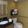 Отель Candlewood Suites Asheville Downtown, an IHG Hotel, фото 10