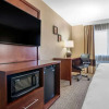 Отель Comfort Inn & Suites, фото 18