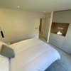 Отель Brand New 2 Bedroom Flat, фото 2