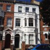 Отель West Hampstead Two Bed Apartment в Лондоне