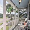 Отель Charming Galveston Cottage - 1 Mi to Beach!, фото 8