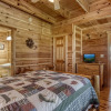 Отель Cinema Falls - Great Location! - Convenient To Everything! 5 Bedroom Cabin by RedAwning, фото 3