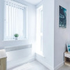 Отель Stunning and Modern 2 Bedroom Apt in Liverpool, фото 7