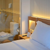 Отель Whiz Prime Hotel Basuki Rahmat Malang, фото 21