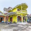 Отель SPOT ON 92188 Ndalem Eyang Guesthouse Syariah, фото 14