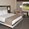 Отель Doubletree by Hilton Houston Hobby Airport, фото 15