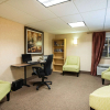 Отель Travelodge by Wyndham Colorado Springs Airport/Peterson AFB, фото 9