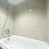 Отель Homey And Elegant Studio Vasanta Innopark Apartment, фото 7