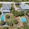 Отель Johnson Beach Way - 4 Br Home, фото 27