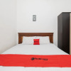 Отель RedDoorz @ Nginden Surabaya, фото 7