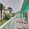 Отель Island W/ Private Pool & Spa, Steps To Beach 3 Bedroom Home, фото 8