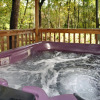 Отель Hook Line and Sinker on Cosby Creek - 2 Br Cabin, фото 8