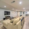 Отель Stunning House w/ Deck, Game Room & Home Gym!, фото 17