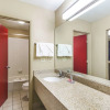 Отель Econo Lodge Inn & Suites I-35 at Shawnee Mission, фото 8