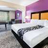 Отель La Quinta Inn & Suites by Wyndham DFW Airport West - Bedford, фото 6