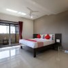 Отель OYO 12844 Sri Sai Suites, фото 4