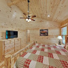 Отель Southern Comfort: All-suite Getaway W/ Hot Tub 2 Bedroom Cabin, фото 5