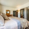Отель 5BD Houseblocks From Broadmoor Fireplacecheyenne Canon & Gorgeous Views!, фото 29