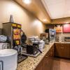 Отель Comfort Suites Effingham, фото 18