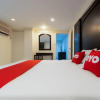 Отель OYO 1042 Boons Residence Sathorn, фото 15
