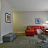Отель Hampton Inn & Suites Fredericksburg, фото 6