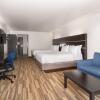 Отель Holiday Inn Express and Suites Lincoln I - 80, an IHG Hotel, фото 26