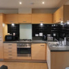 Отель Remarkable 2-bed Apartment in Reading, фото 11