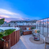 Отель Topfloor Getaway Balcony&hot Tub+acropolis View, фото 11