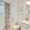 Отель Charming Kissimmee Townhome ~ 11 Mi to Disney!, фото 7