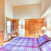 Отель Tenderfoot Lodge 1 Bedroom at the Mountain House Base, фото 3
