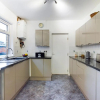 Отель Cheerful 3 bedroom home with free parking and WIFI, фото 3