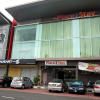 Отель Place2Stay - Kota Syahbandar, фото 1