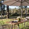 Отель The Woods Farm Jervis Bay в Томеронг