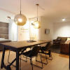Отель Luxury Leidseplein with Private Patio, фото 12