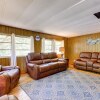 Отель Steinhatchee Home w/ Grill & Screened-in Porch, фото 6