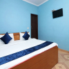 Отель OYO 13922 Hill View 2BHK Kempty Fall, фото 10