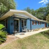 Отель Kisses Cottage 4 Bedroom Home, фото 1