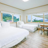 Отель Yeosu Artist Pension, фото 6