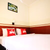 Отель ZEN Rooms Near Airport Wastukencana, фото 16