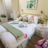 Отель Courtyard Cottage, фото 16