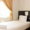 Отель Warm And Tranquil 2Br At Springlake Summarecon Bekasi Apartment, фото 3