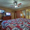 Отель A Southern Point Of View - 3 Bedrooms, 2 Baths, Sleeps 8 cabin, фото 6