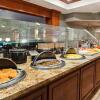 Отель Staybridge Suites Lake Forest, an IHG Hotel, фото 12