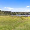 Отель Lakeside Landing - Lake Tarawera Holiday Home, фото 11