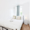 Отель Charming 3-bed Apartment in Romford, фото 24