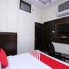 Отель OYO 14975 City Guest House, фото 16