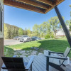 Отель Valley Floor Dream W/ Fireplace Year-round Trail Access, 3 Min To Town 2 Bedroom Condo by RedAwning, фото 6