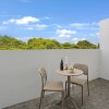 Отель A Linha Petersham, фото 1