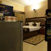 Отель OYO Premium Banjara Hills Road No 12, фото 11