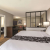 Отель La Quinta Inn & Suites by Wyndham Atlanta Airport South, фото 4